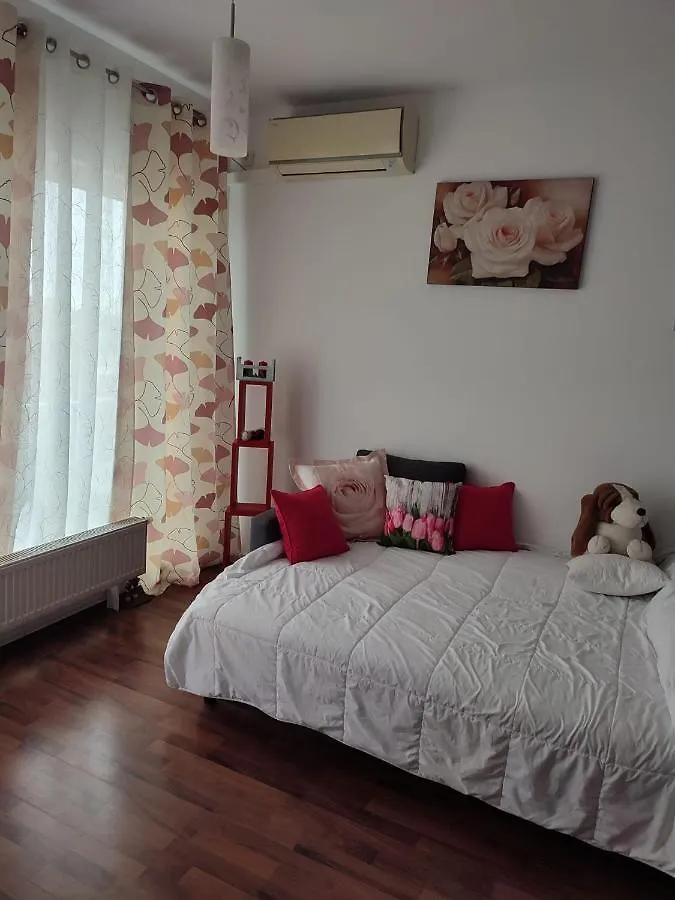 1 Room Apartment In Titan Bucharest Romania